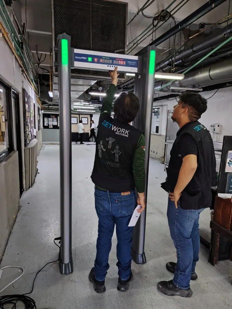 Calibración de arco detector de metales